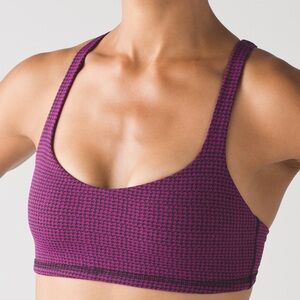 Lululemon free to be sports bra